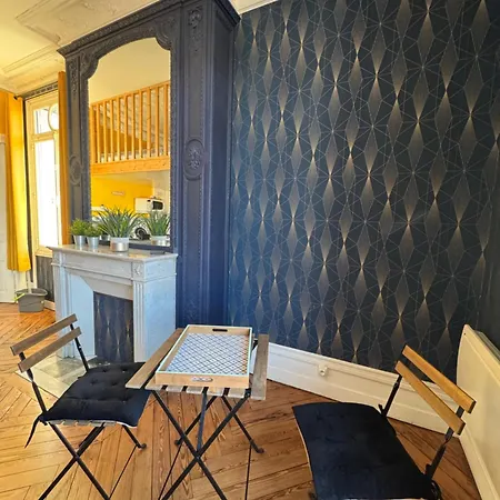 A Avec Mezzanine Apartment Rouen